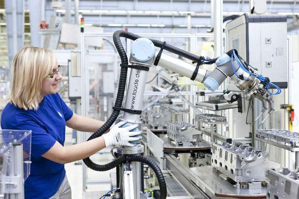Work is about to resume, why are AGV robots so popular?