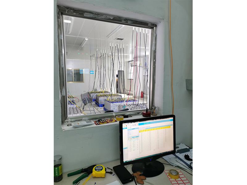 Single Cell Detection Charge-Discharge Machine